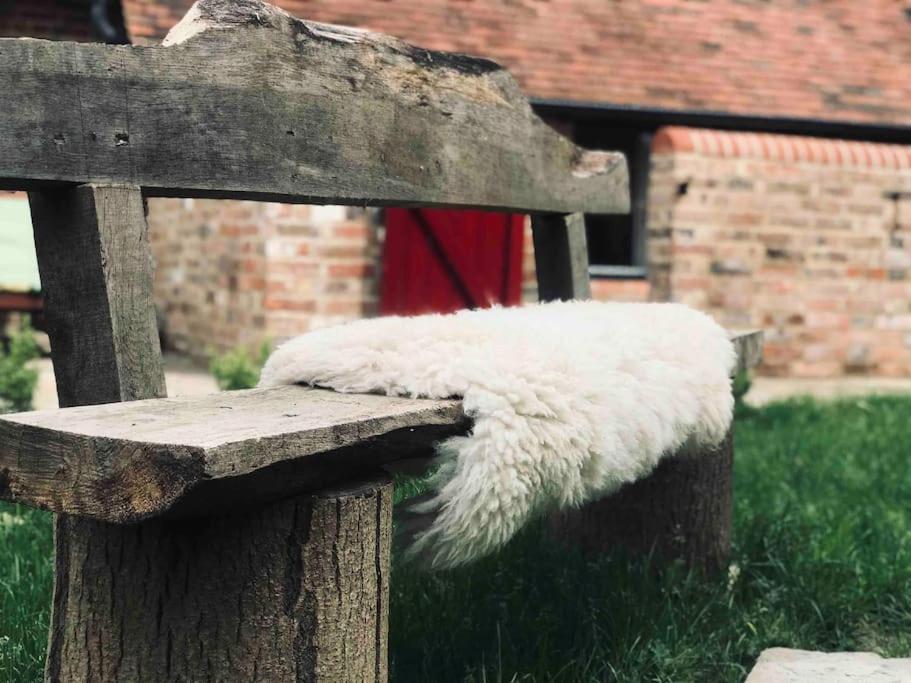 The Piggery Villa Cowfold Kültér fotó